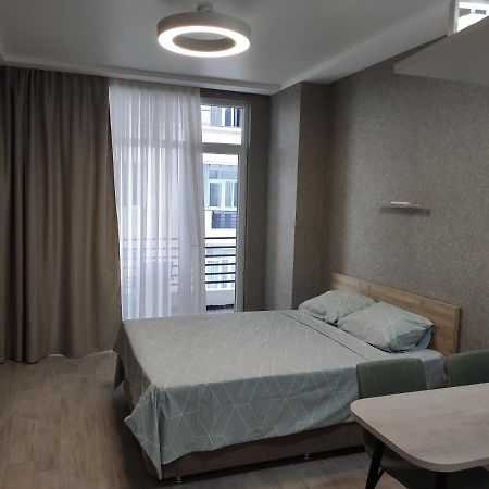 Real Palace Studio Batum Dış mekan fotoğraf